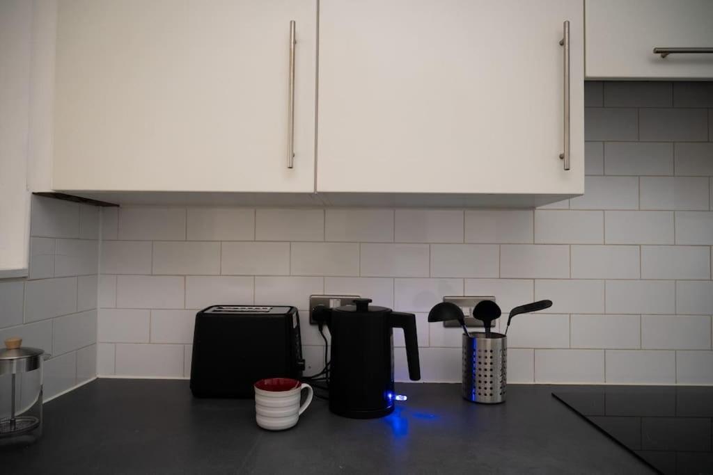 2 Bed Apt In Leeds City Centre Exterior photo